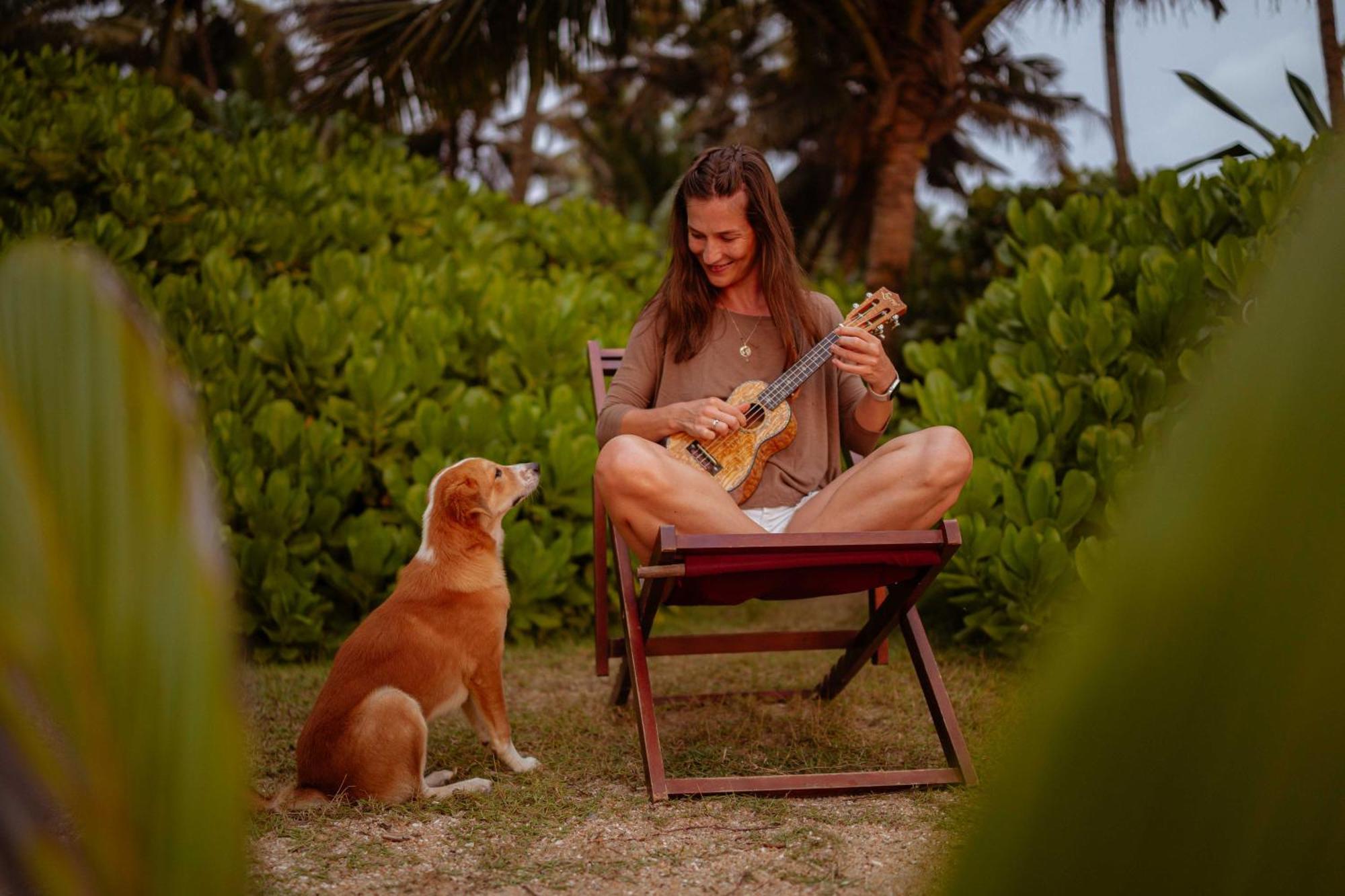 Amuura Beach Villa Берувала Экстерьер фото